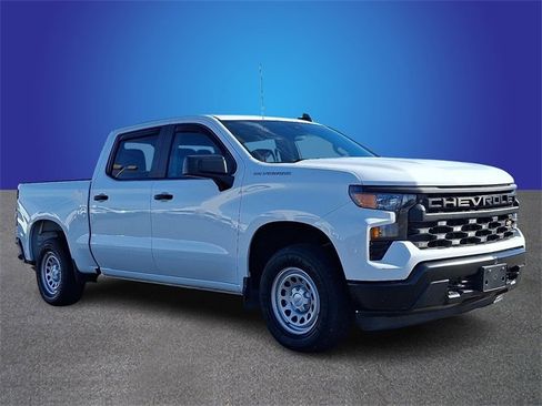 Used 2022 Chevrolet Silverado 1500 W/T w/ WT Value Package image 3