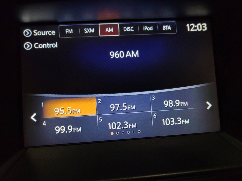 Used 2019 Nissan Pathfinder S AWD/4WD image 25