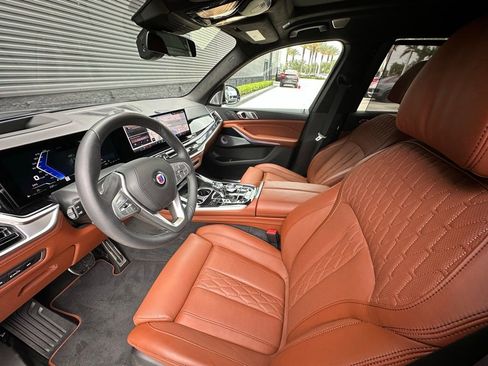 Used 2026 BMW ALPINA XB7 AWD/4WD image 4