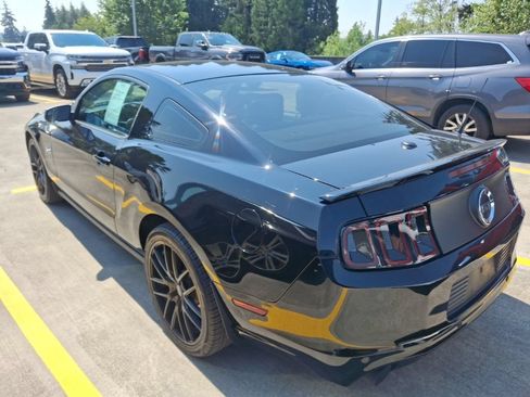 Used 2014 Ford Mustang GT RWD image 6