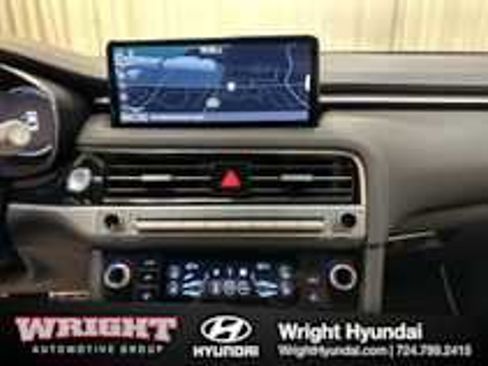 Certified 2025 Genesis G70 2.5T w/ Sport Prestige Package image 25