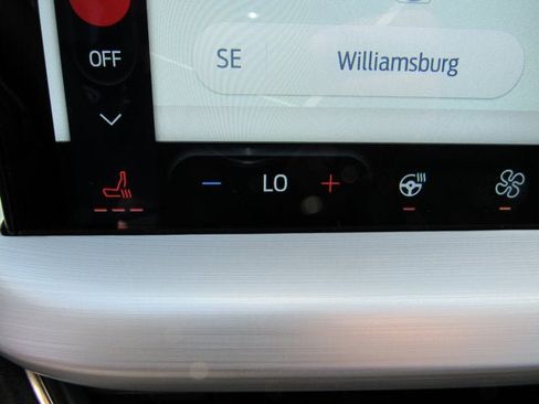 Used 2025 Ford Escape Platinum w/ Premium Technology Package AWD/4WD image 19