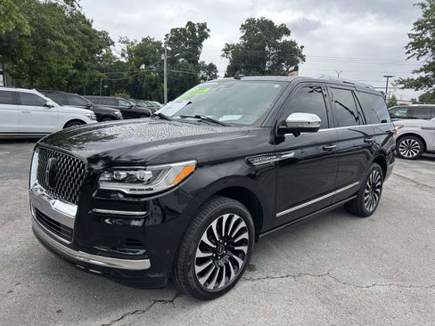 Certified 2022 Lincoln Navigator Black Label AWD/4WD image 9