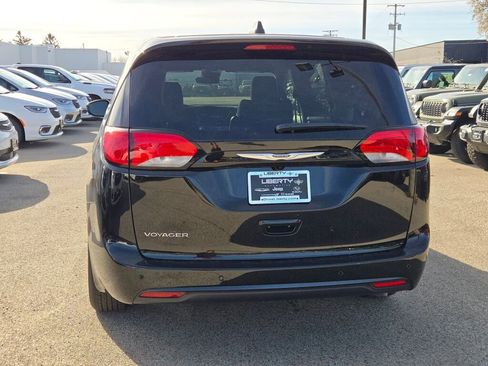 New 2026 Chrysler Voyager LX image 11