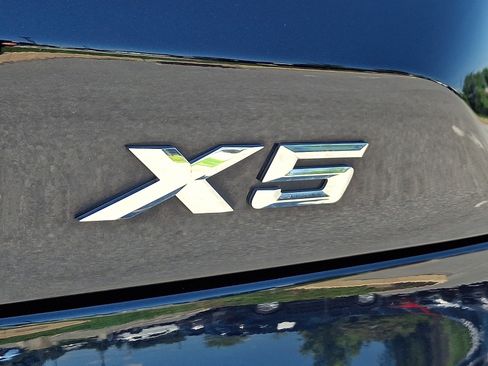 Used 2022 BMW X5 xDrive40i w/ M Sport Package AWD/4WD image 36