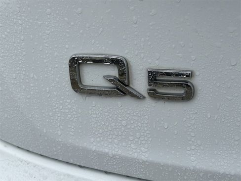 Used 2018 Audi Q5 2.0T Premium image 13