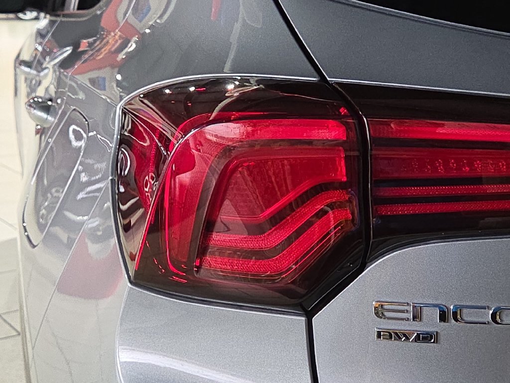 Used 2024 Buick Encore GX Sport Touring AWD/4WD image 10