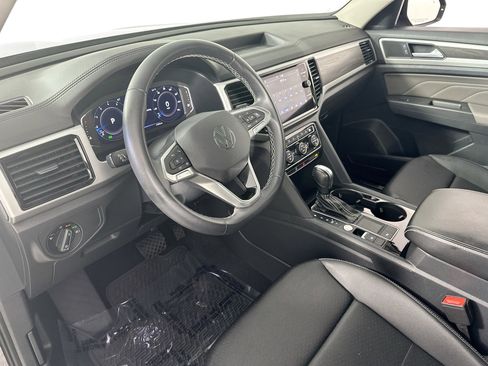 Used 2023 Volkswagen Atlas SE image 9
