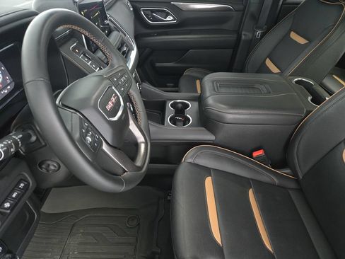 Used 2024 GMC Yukon AT4 w/ AT4 Premium Package AWD/4WD image 14