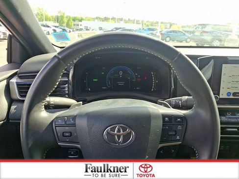 Certified 2025 Toyota Camry SE FWD image 18