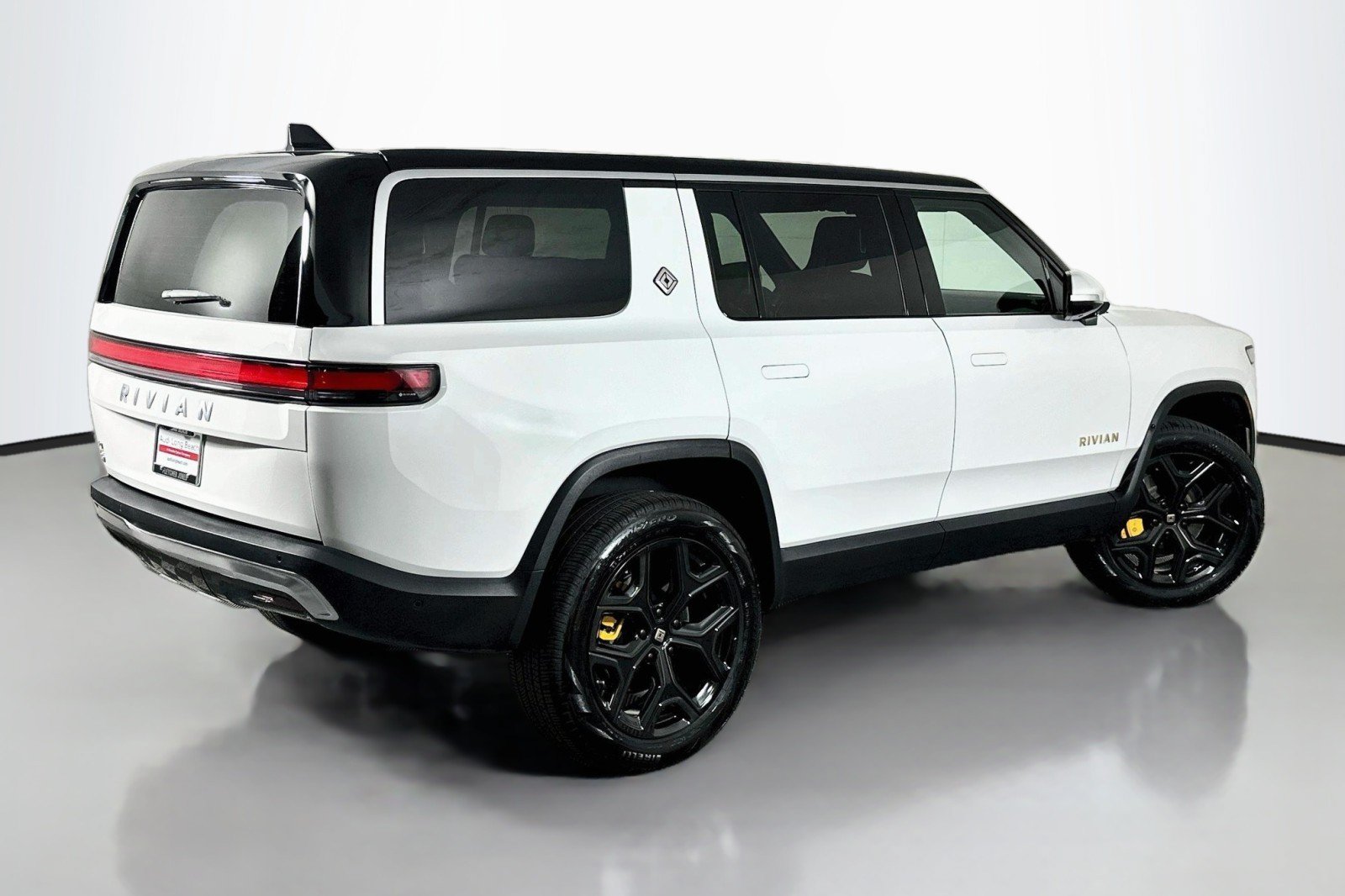 Used 2023 Rivian R1S Adventure Quad AWD/4WD image 14