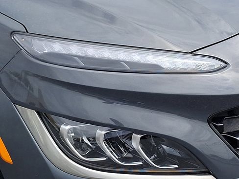 Certified 2023 Hyundai Kona Limited AWD/4WD image 9