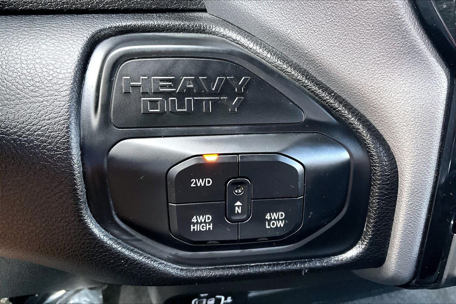 Used 2025 RAM 2500 Big Horn AWD/4WD image 33