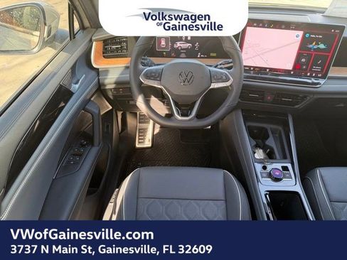 New 2026 Volkswagen Tiguan SEL R-Line image 10