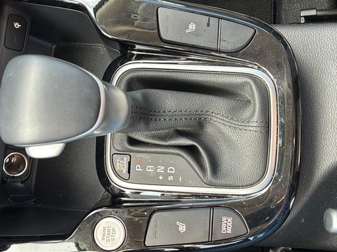 Certified 2025 Kia Soul EX FWD image 32