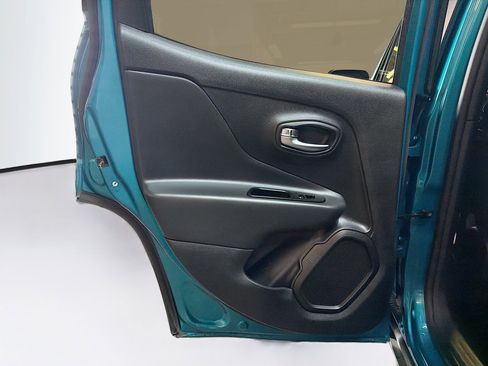 Used 2021 Jeep Renegade Trailhawk image 27