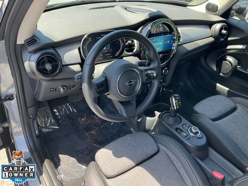 Used 2023 MINI Cooper SE FWD image 8