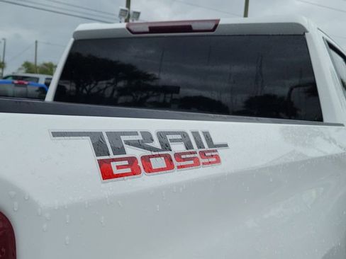 Certified 2021 Chevrolet Silverado 1500 Custom Trail Boss AWD/4WD image 9