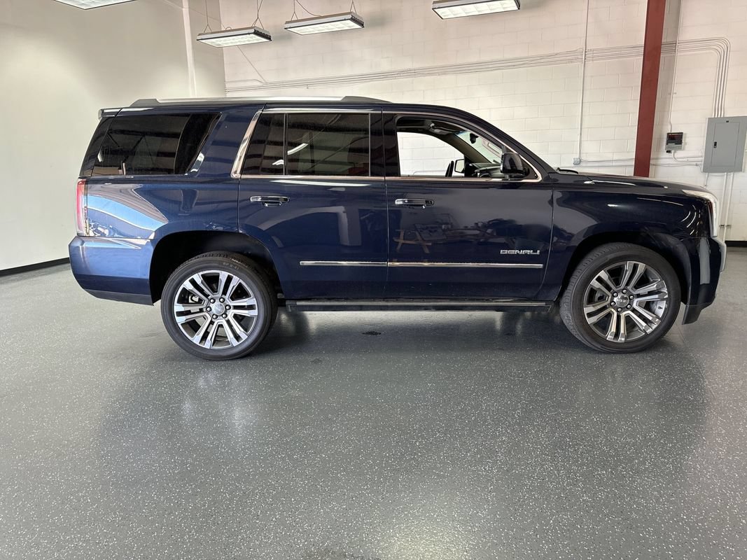 Used 2019 GMC Yukon Denali w/ Denali Ultimate Package AWD/4WD image 3