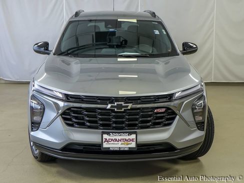 Used 2025 Chevrolet Trax RS FWD image 5
