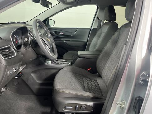 Used 2022 Chevrolet Equinox LT FWD image 23