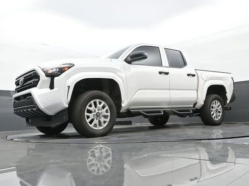 Used 2026 Toyota Tacoma SR w/ SR Upgrade Package AWD/4WD image 26