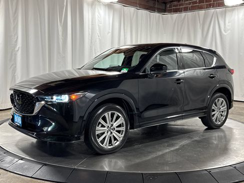 Used 2023 MAZDA CX-5 Signature AWD/4WD image 1