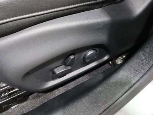 Used 2024 Jeep Compass Limited image 12