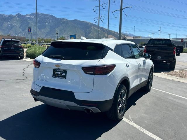 Certified 2025 Chevrolet Blazer LT AWD/4WD image 6
