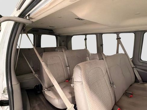 Used 2016 Chevrolet Express 3500 LT w/ LT Preferred Equipment Group image 18