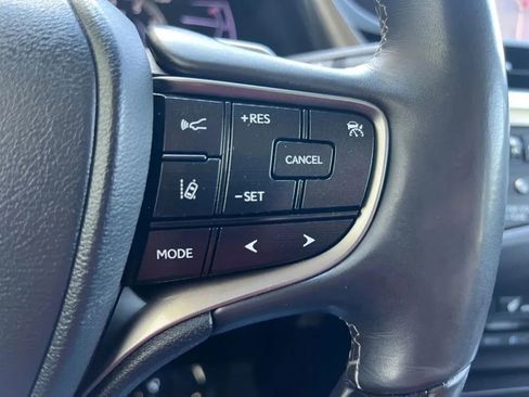 Used 2019 Lexus ES 350 w/ Premium Package FWD image 44