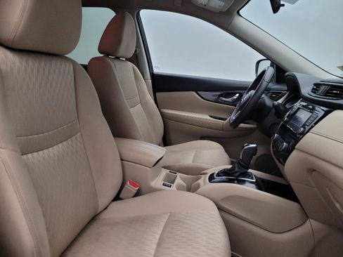 Used 2020 Nissan Rogue SV FWD image 21