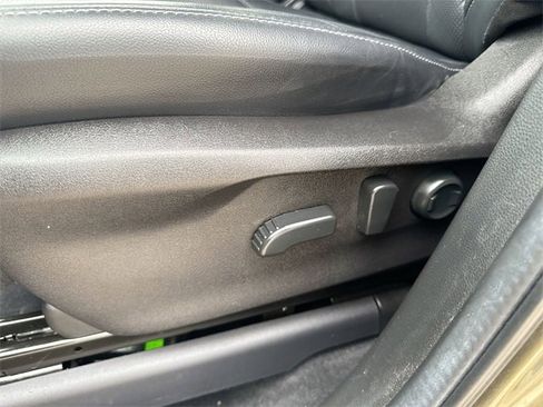 Used 2022 Subaru Ascent Touring w/ Popular Package #2A image 18