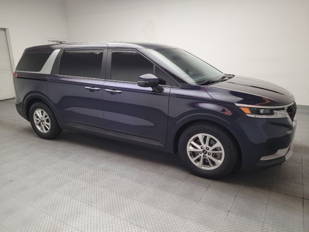 Used 2022 Kia Carnival LX FWD image 11