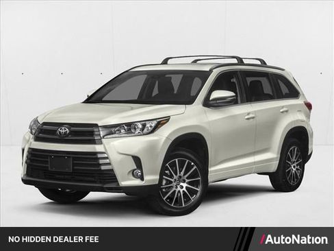 Used 2019 Toyota Highlander SE FWD image 1