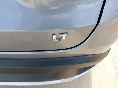 Used 2025 Chevrolet Trax LT image 28