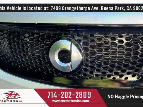 Used 2016 smart fortwo passion RWD image 37