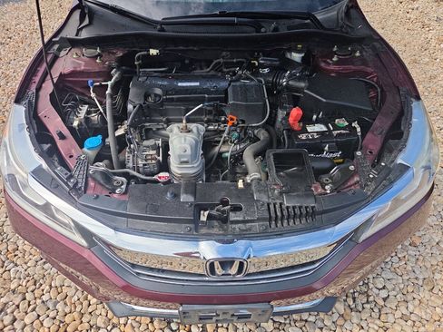 Used 2017 Honda Accord LX image 12
