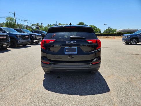 Used 2021 GMC Terrain SLT w/ Infotainment Package II FWD image 5