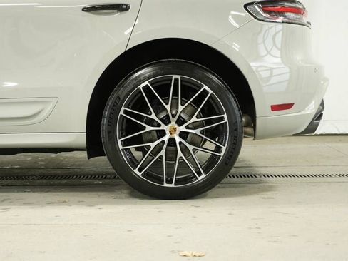 New 2026 Porsche Macan image 42
