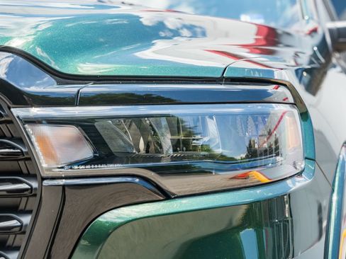 New 2026 RAM 1500 Laramie AWD/4WD image 13