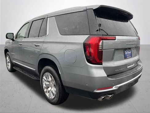 Used 2025 GMC Yukon Denali AWD/4WD image 7