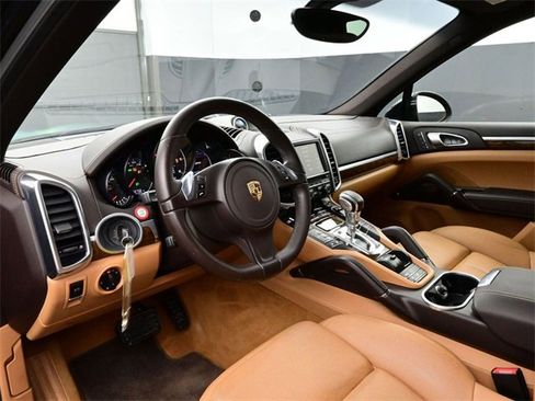 Used 2013 Porsche Cayenne Diesel image 4