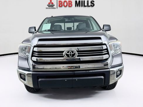 Used 2016 Toyota Tundra SR5 AWD/4WD image 2
