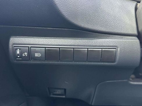 Used 2023 Toyota Corolla LE FWD image 21