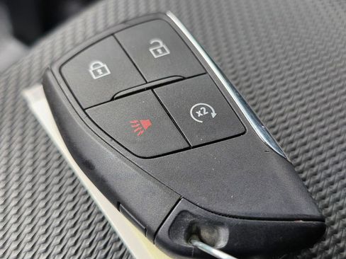Used 2025 Chevrolet Equinox LT FWD image 26