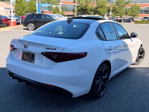 Used 2023 Alfa Romeo Giulia Estrema AWD/4WD image 6
