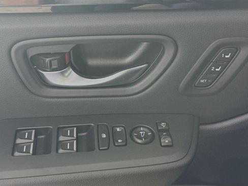 Certified 2025 Honda Pilot TrailSport image 20