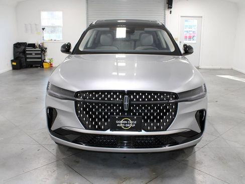 New 2026 Lincoln Nautilus Reserve image 2