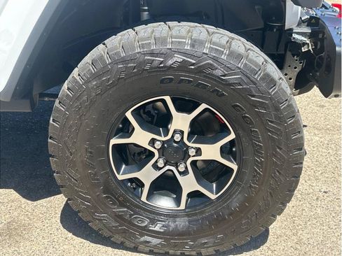 Used 2021 Jeep Wrangler Unlimited Rubicon AWD/4WD image 9
